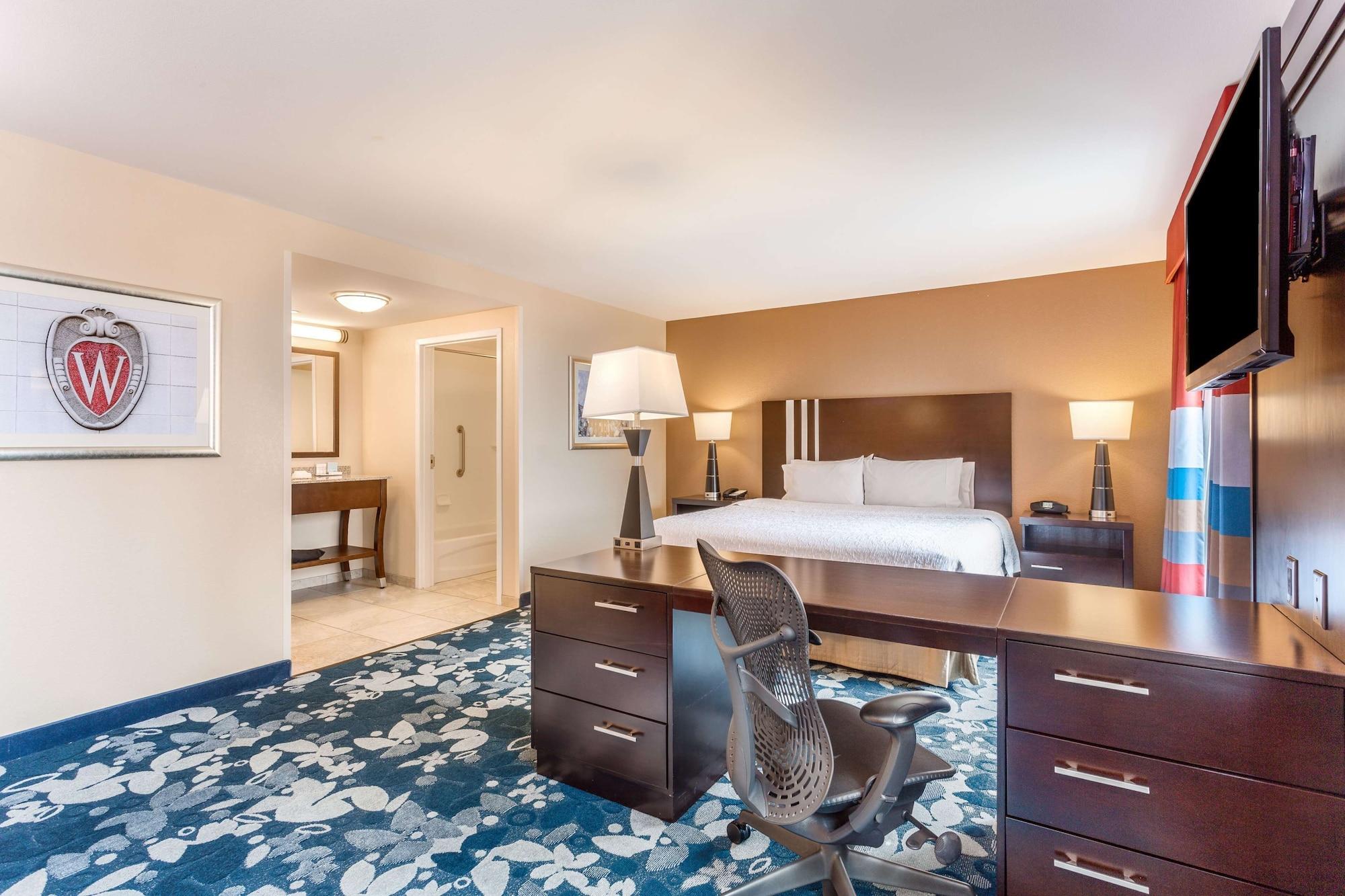 Hampton Inn & Suites Madison Downtown Exteriér fotografie