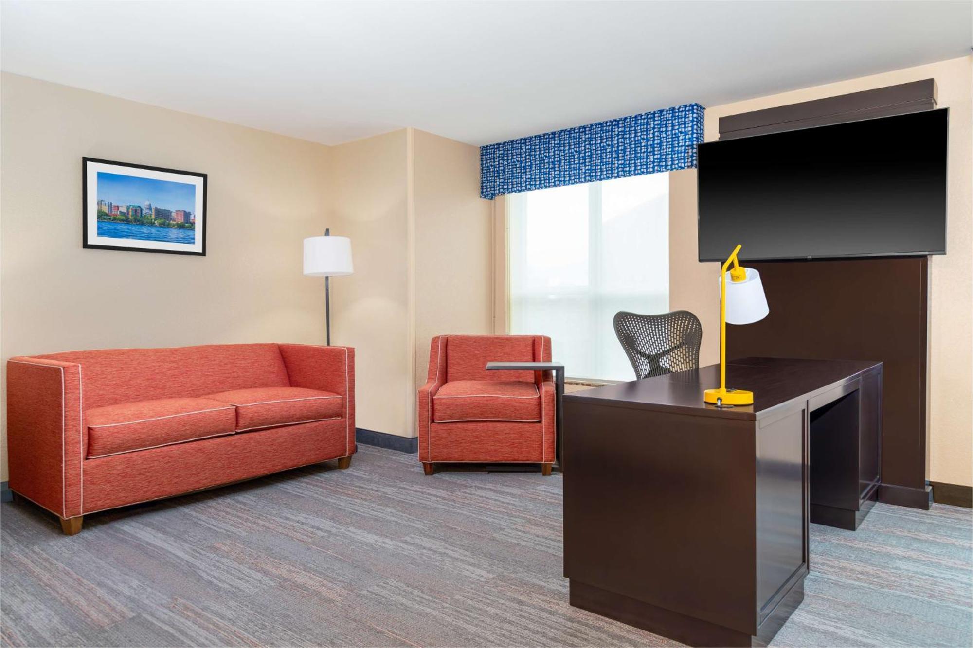 Hampton Inn & Suites Madison Downtown Exteriér fotografie