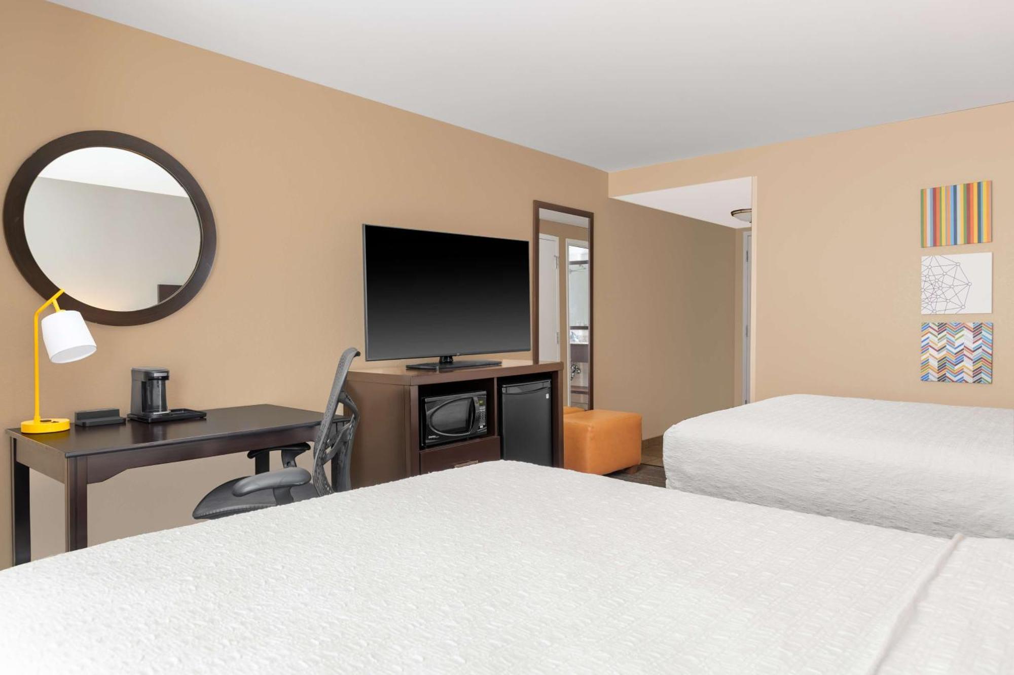 Hampton Inn & Suites Madison Downtown Exteriér fotografie