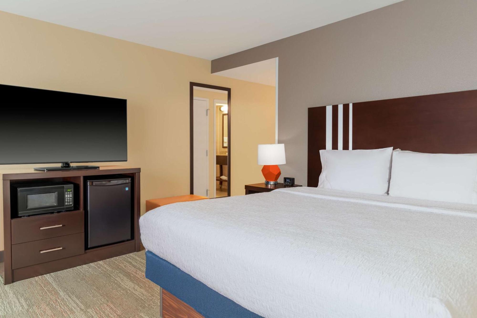 Hampton Inn & Suites Madison Downtown Exteriér fotografie