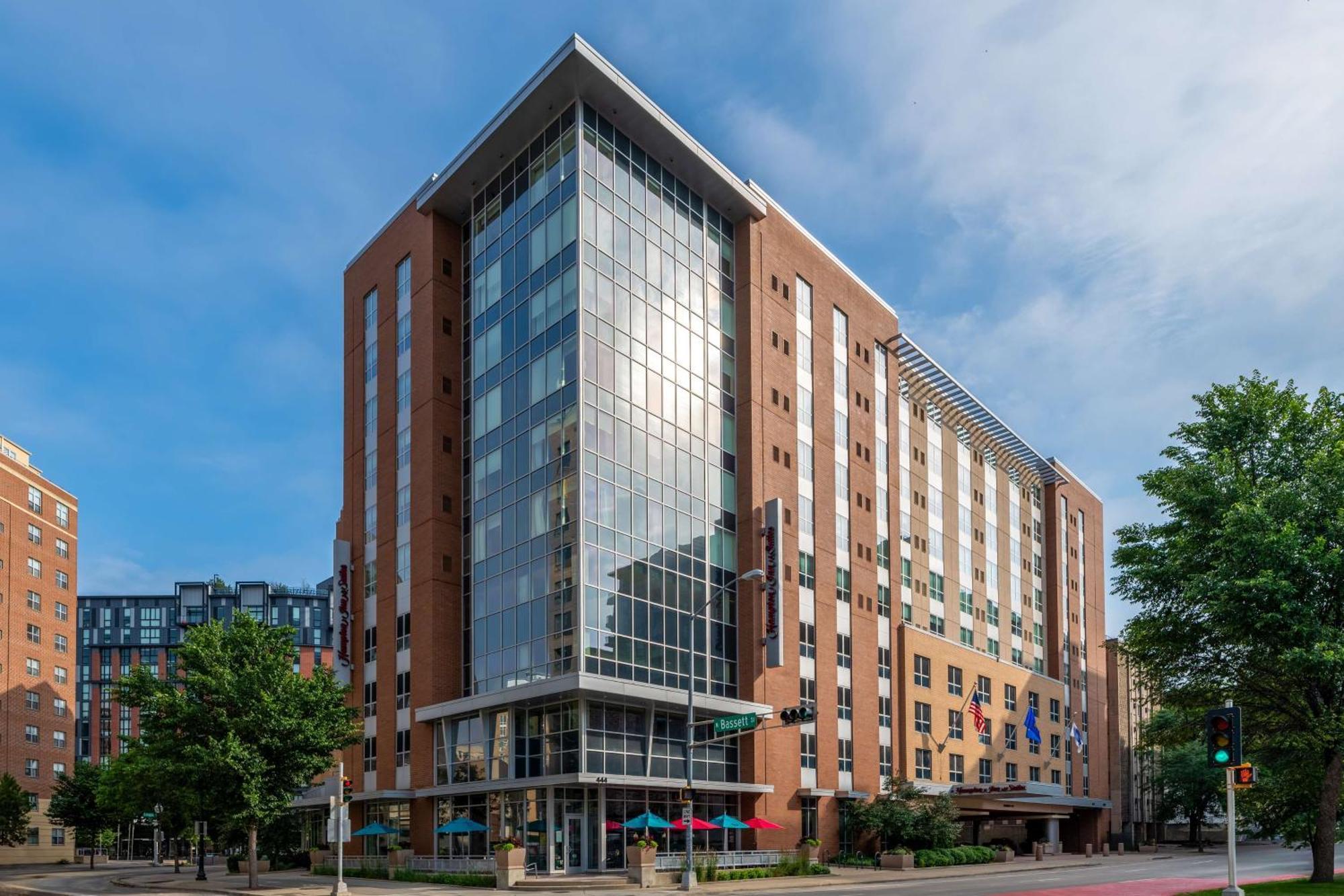 Hampton Inn & Suites Madison Downtown Exteriér fotografie